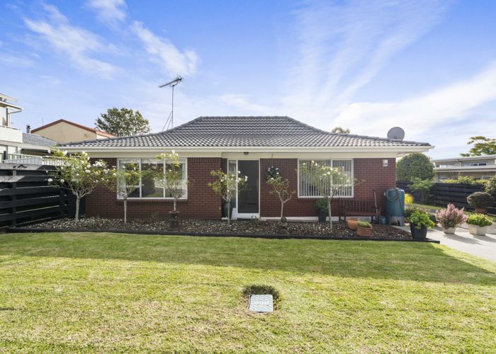  at 11A Levaut Place, Half Moon Bay, Manukau City, Auckland