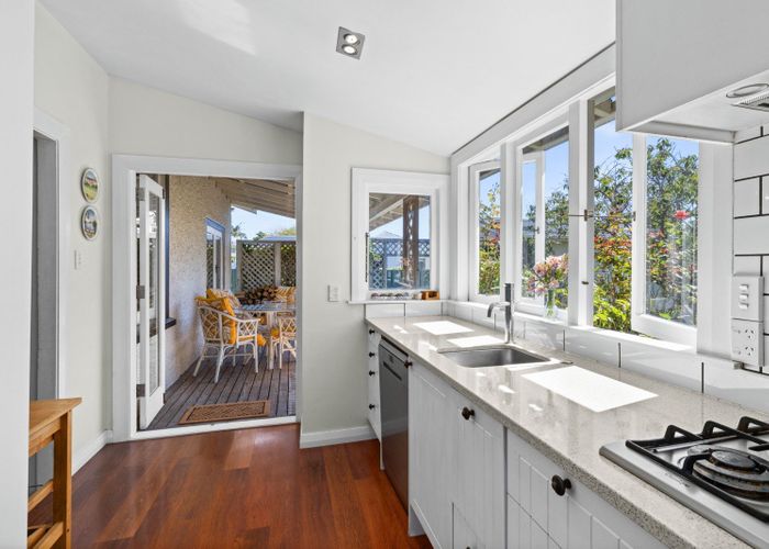  at 506 Lyndon Road East, Hastings, Hastings