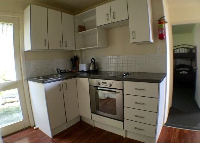 at 8/869 Beach Road, Torbay, North Shore City, Auckland