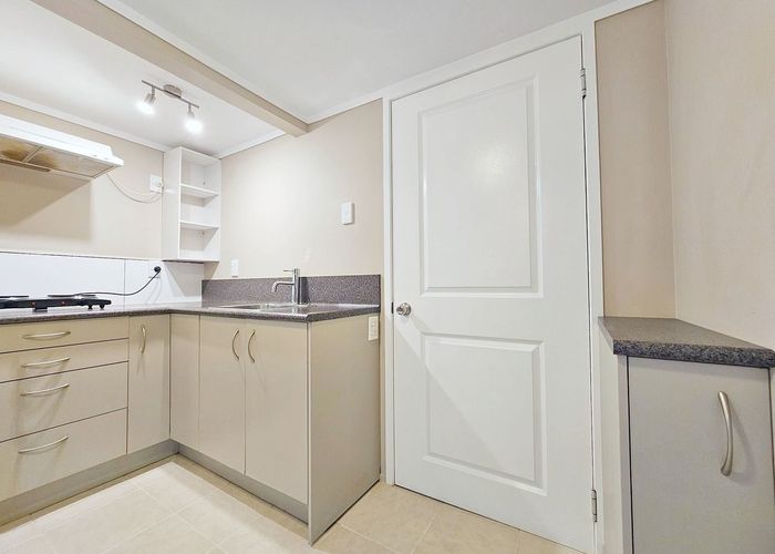  at 125 Birkdale Road, Birkdale, Auckland