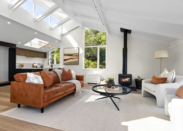  at 7 Westhill Road, Eastbourne, Lower Hutt, Wellington