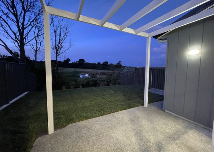  at 16 Koreke Close, Kenepuru, Porirua, Wellington