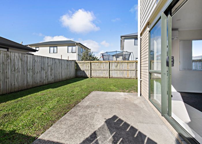  at 10 Koko Mews, Mangere Bridge, Auckland