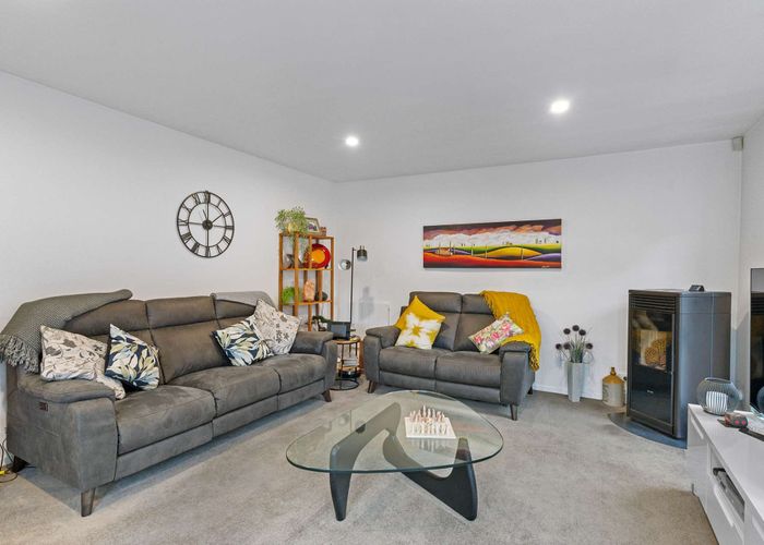  at 2 Calverton Place, Halswell, Christchurch