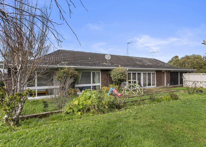 For sale 58 Prince Regent Drive, Half Moon Bay, Manukau City