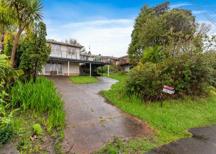  at 17 Seaton Road, Murrays Bay, Auckland