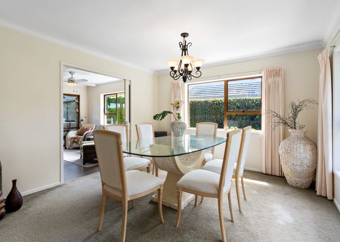  at 14 Kentigern Close, Pakuranga, Manukau City, Auckland