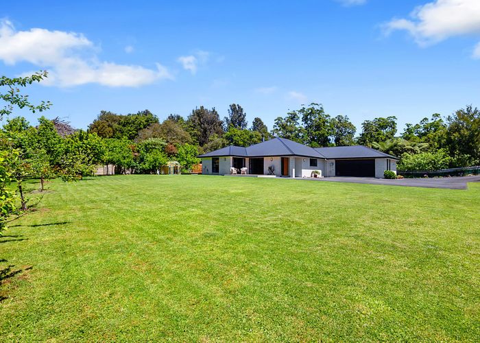  at 4 Dunbar Place, Highlands Park, New Plymouth, Taranaki