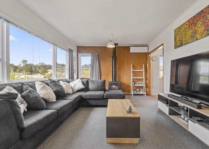  at 19 Kashmir Road, Glen Eden, Auckland