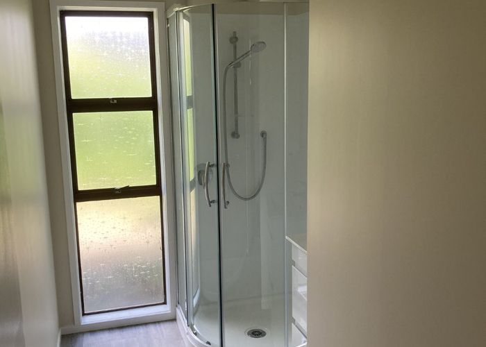  at 1/16 Imogene Way, Half Moon Bay, Auckland