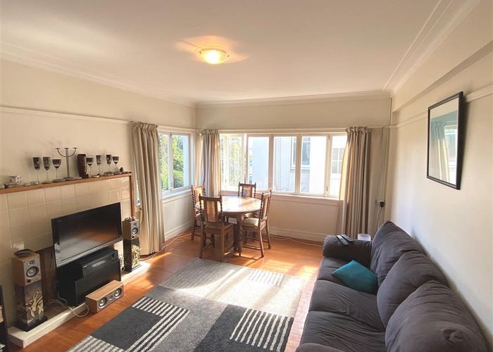  at 2/28 St Georges Bay Road, Parnell, Auckland City, Auckland