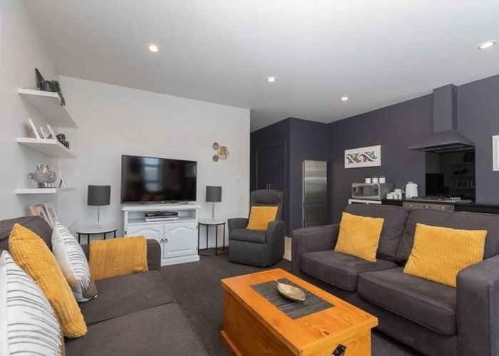  at 2 Portland Lane, Chartwell, Hamilton, Waikato