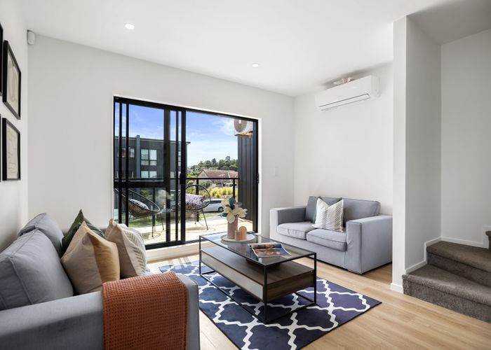  at 23 Papatahi Lane, Flat Bush, Manukau City, Auckland