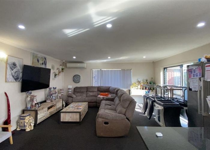  at 88 Robert Skelton Place, Clendon Park, Manukau City, Auckland