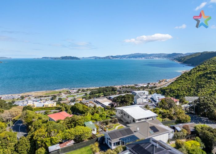  at 46 Korokoro Road, Korokoro, Lower Hutt