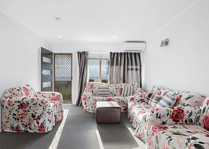  at 2/81 White Swan Road, Mount Roskill, Auckland City, Auckland