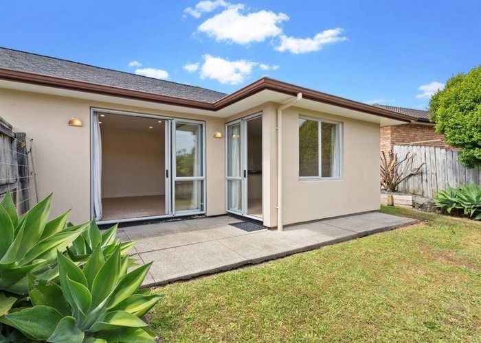  at 3 Henry Partington Place, Greenhithe, Auckland