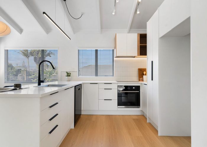  at 30A Glengarry Road, Glen Eden, Auckland