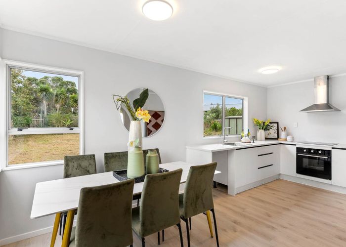  at 3 Imperial Place, Henderson, Waitakere City, Auckland