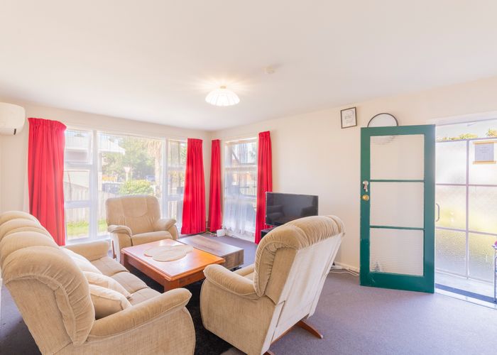  at 1/10 Aorangi Road, Bryndwr, Christchurch