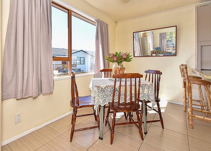  at 55 Catkin Crescent, Papatoetoe, Manukau City, Auckland