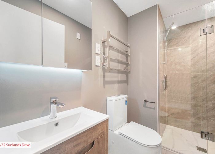  at 4/32 Sunlands Drive, Manurewa, Manukau City, Auckland