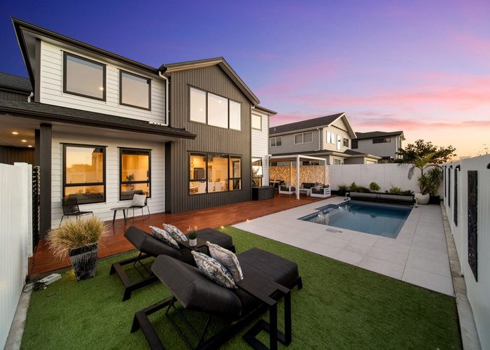  at 14 Papareia Road, Karaka, Papakura