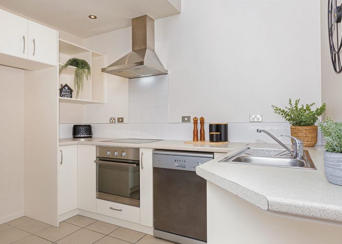 at 2/110 Martin Street, Wallaceville, Upper Hutt