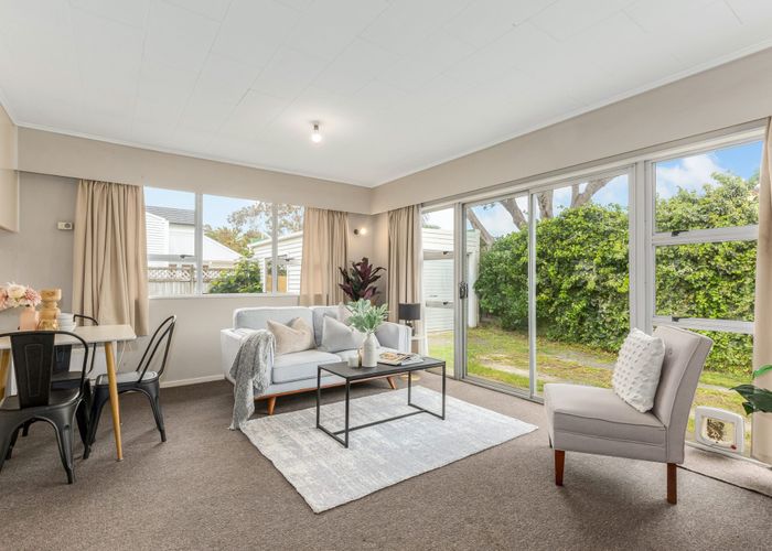  at 2/6 Cluny Road, Plimmerton, Porirua