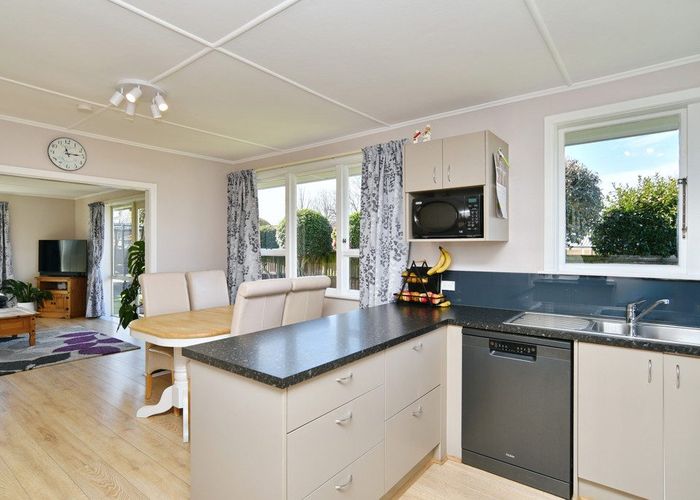  at 10a Bonita Place, Bishopdale, Christchurch City, Canterbury