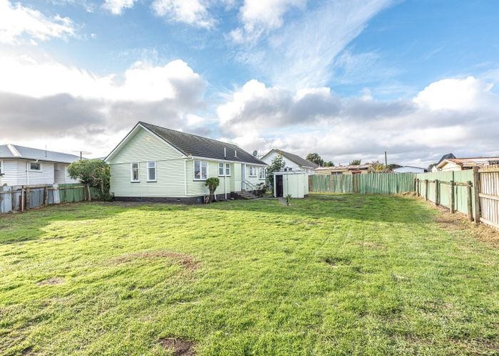  at 42 Ruapehu Street, Castlecliff, Whanganui