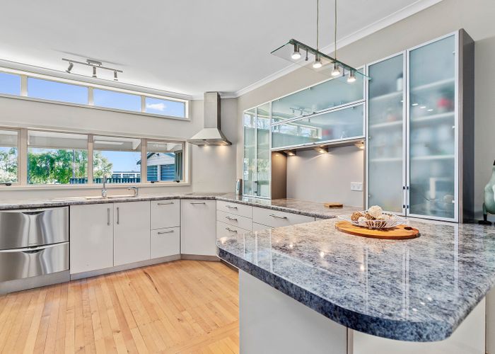  at 212 Hillcrest Road, Hillcrest, Hamilton
