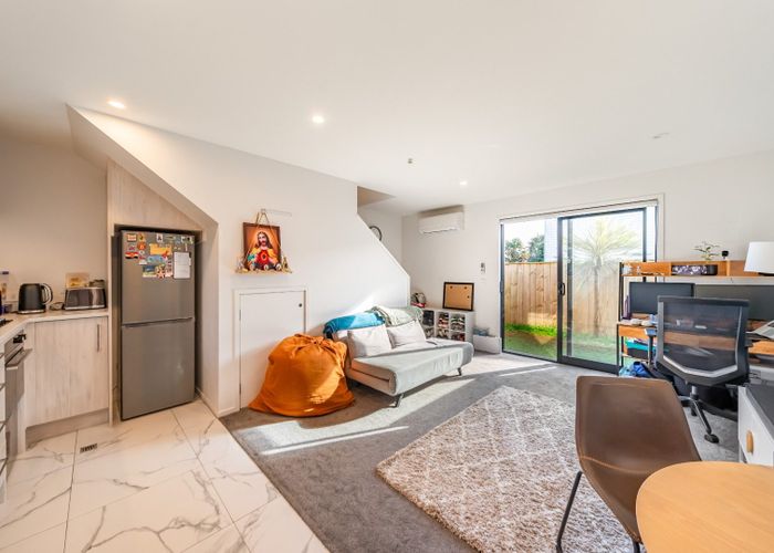  at 7/97 Whites Line East, Waiwhetu, Lower Hutt, Wellington