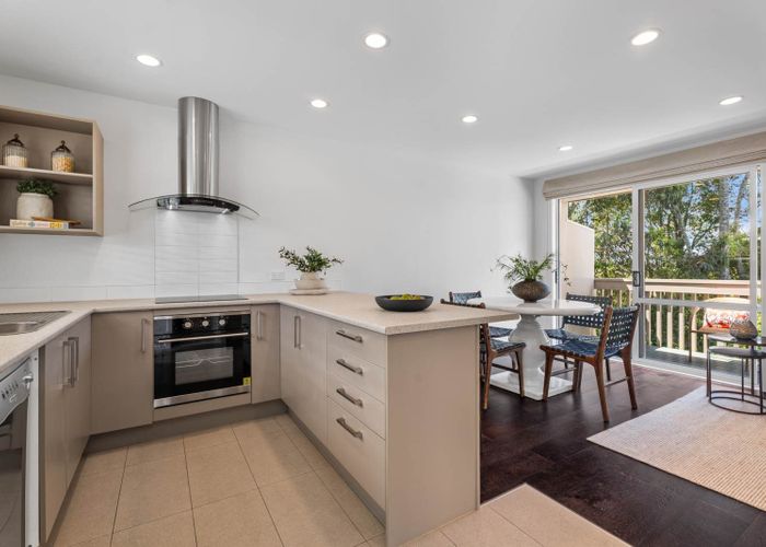  at 11/37 Waipa Street, Birkenhead, North Shore City, Auckland