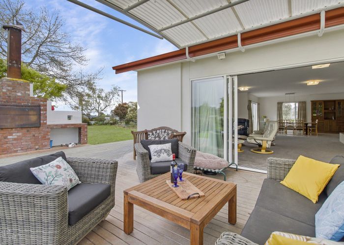  at 331 Fairview Road, Fairview