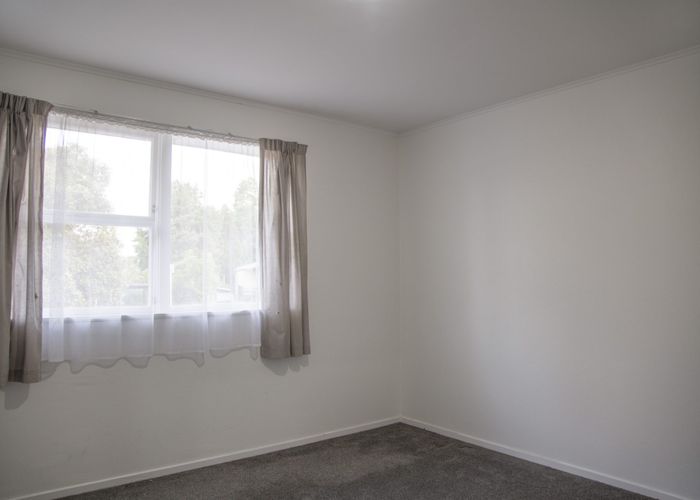  at 10 Juniper Road, Sunnynook, North Shore City, Auckland