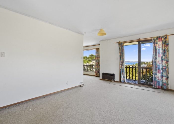  at 2/50 Viewmont Drive, Harbour View, Lower Hutt