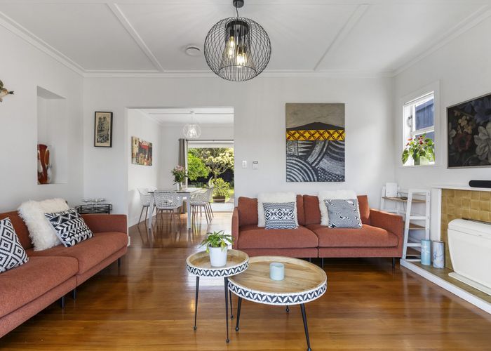  at 64 Premier Avenue, Point Chevalier, Auckland