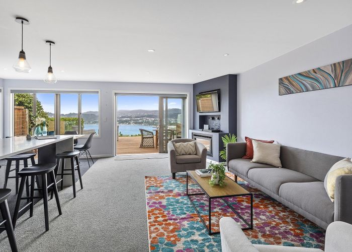  at 5 Countess Close, Maupuia, Wellington