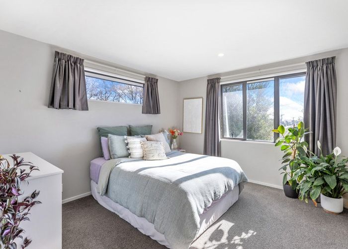  at 1/422 Barbadoes Street, Edgeware, Christchurch City, Canterbury