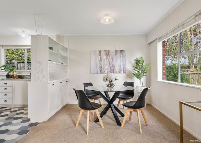  at 1/11 Moa Road, Point Chevalier, Auckland
