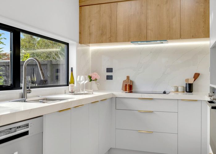  at 6/44 Gibraltar Street, Howick, Manukau City, Auckland