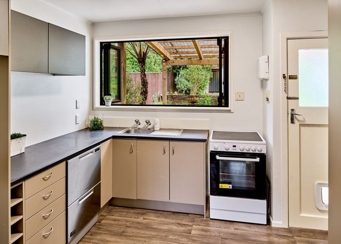  at 11 Raroa Place, Pukerua Bay, Porirua, Wellington
