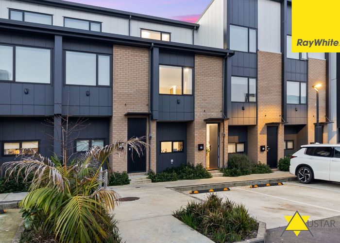  at 13 Parkwood Avenue, Westgate, Waitakere City, Auckland