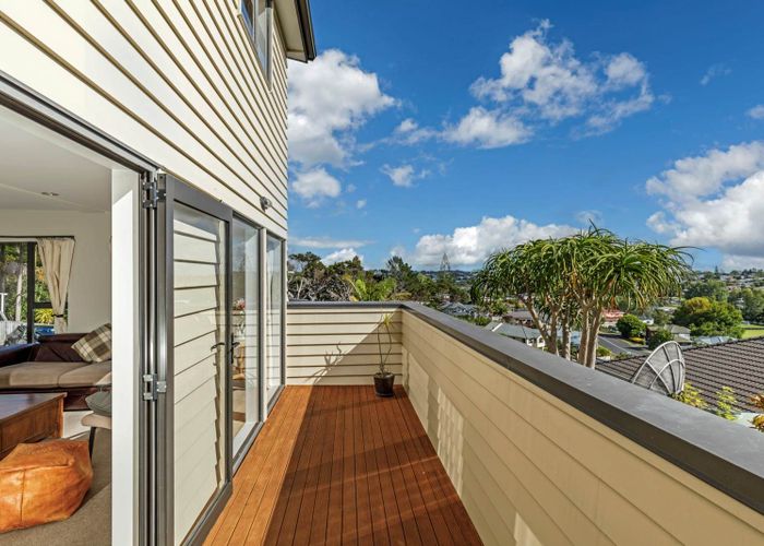  at 118D Coronation Road, Hillcrest, Auckland