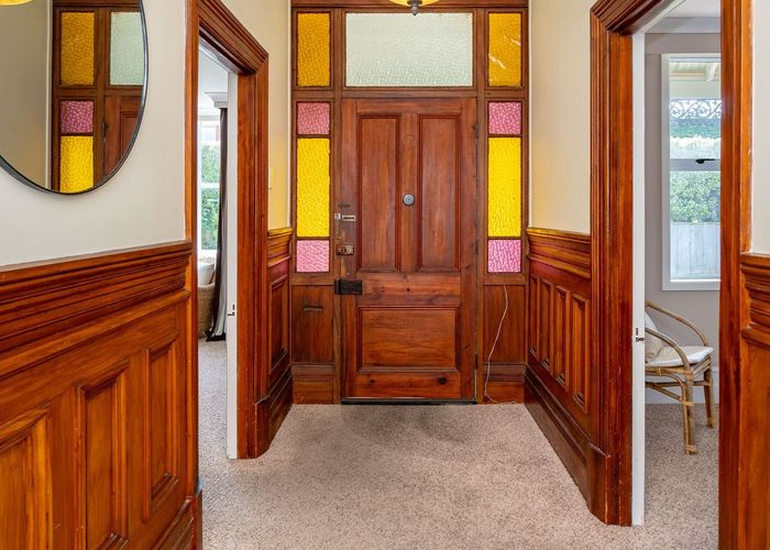  at 37 Carnarvon Street, Belleknowes, Dunedin