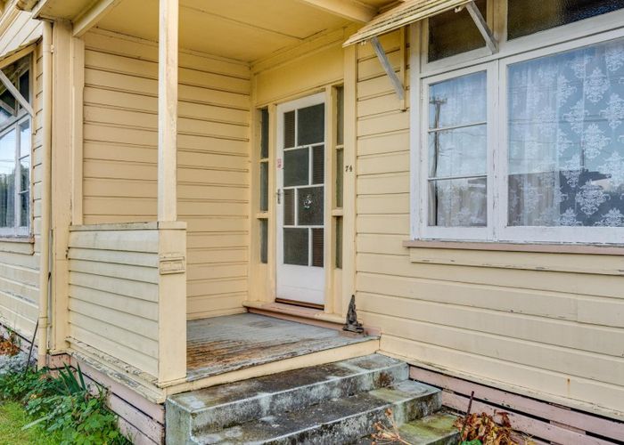  at 74 Oxford Street, Lansdowne, Masterton
