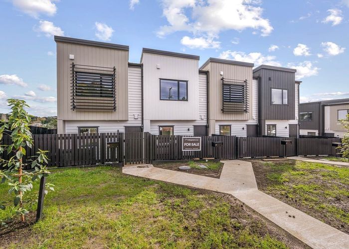  at 48 Moire Road, Massey, Waitakere City, Auckland