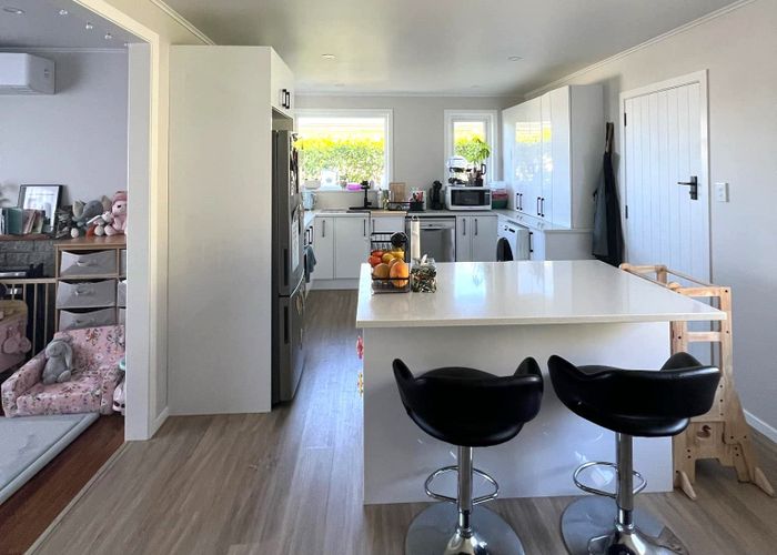  at 22 Kenmore, Newlands, Wellington, Wellington