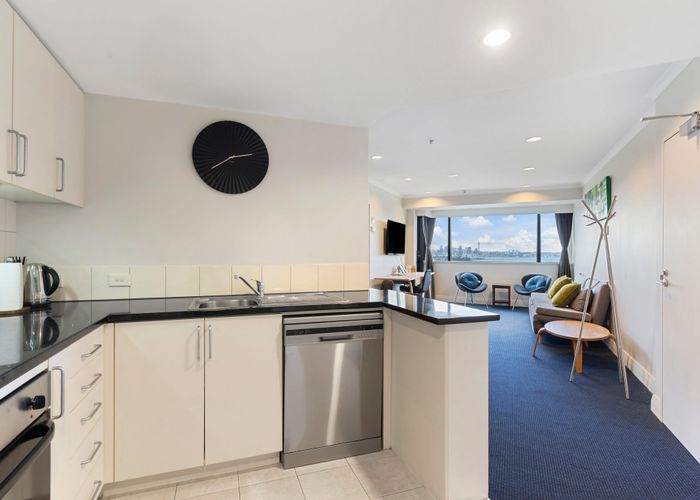  at 9-17 Byron Avenue, Takapuna, North Shore City, Auckland